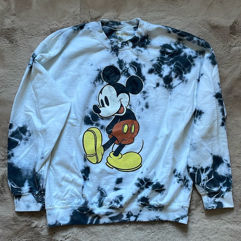 Disney Mickey Mouse sweatshirt